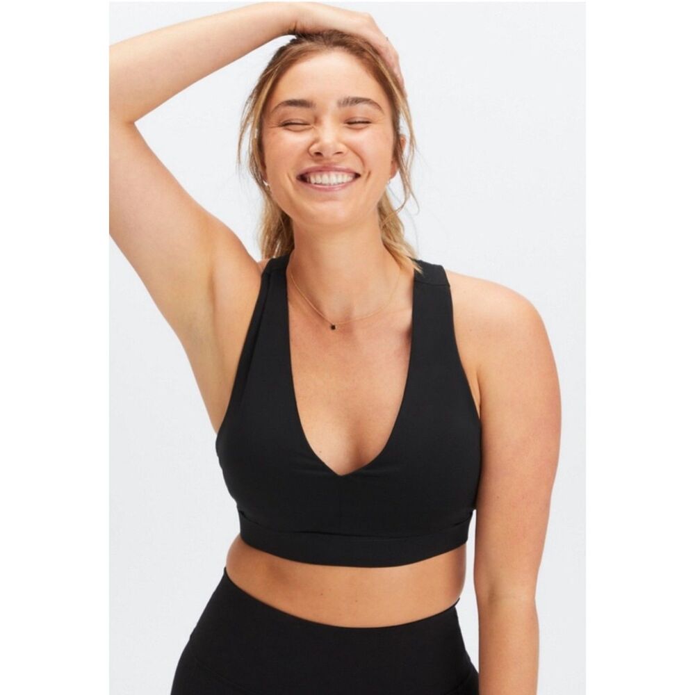 NWT FABLETICS Black On-The-Go Midi Impact Sports Athletic Athleisure Bra Size M